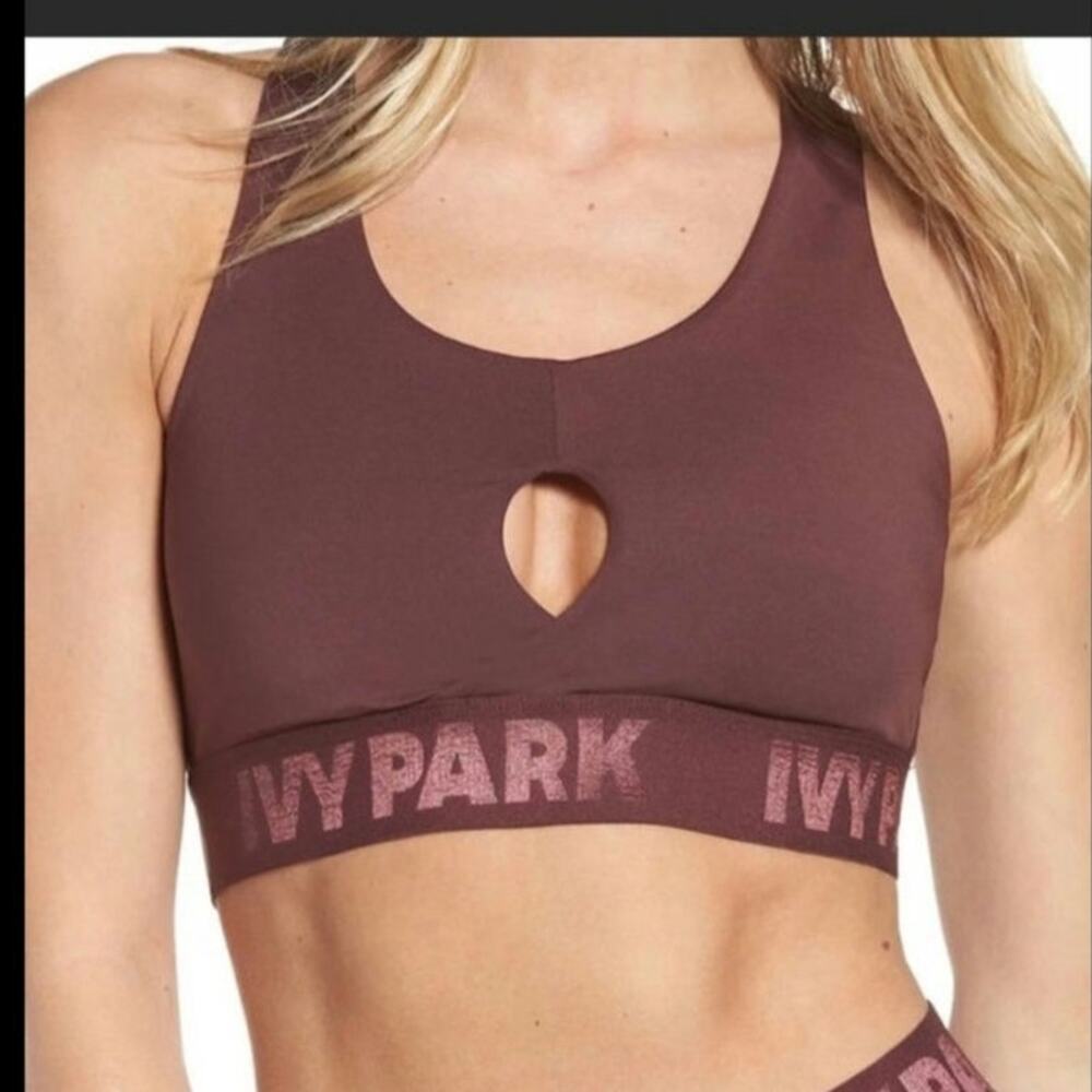 Ivy Park Keyhole Sports Bra in Maroon Red Size: M NEW